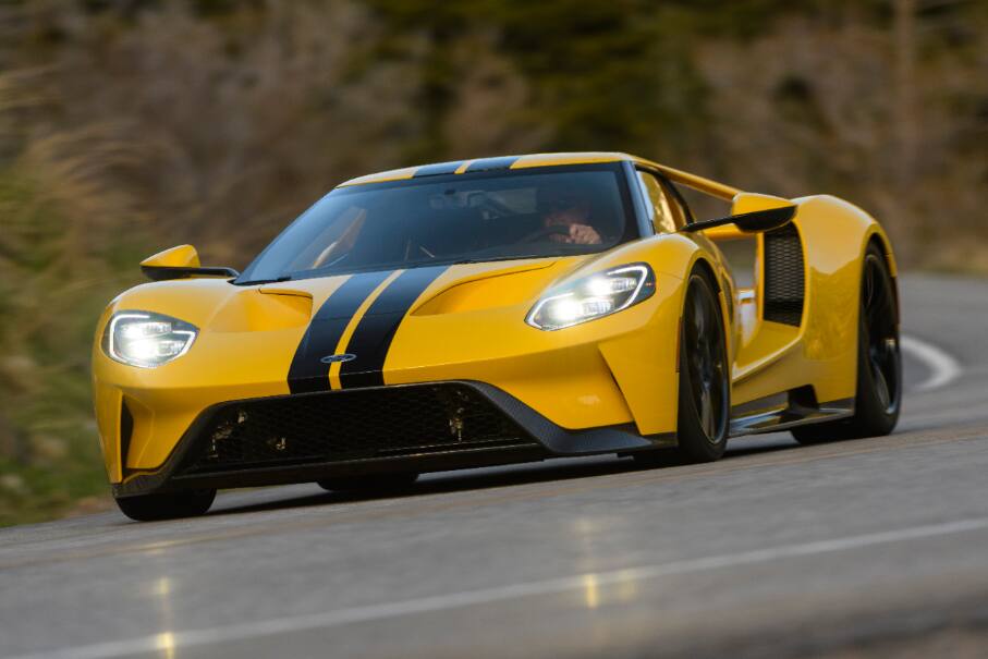 AutoGuide: Reader’s Choice Exotic Car of the Year: Ford GT AutoGuide: Reader’s Choice Exotic Car of the Year: Ford GT